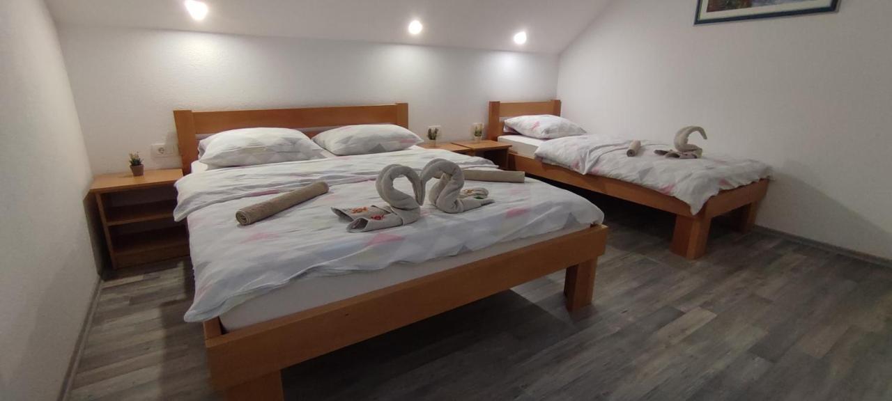 House Naomi Apartment Grabovac  Luaran gambar
