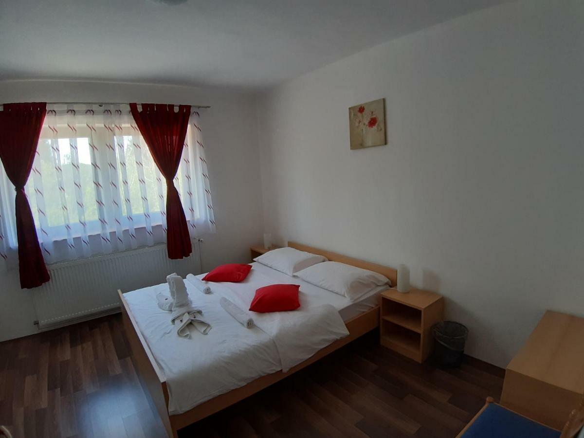 House Naomi Apartment Grabovac  Luaran gambar